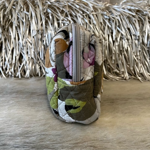 VERA BRADLEY Watercolor 2012 Large Plastic Lined Travel Cosmetic Case Lavender - Picture 5 of 10